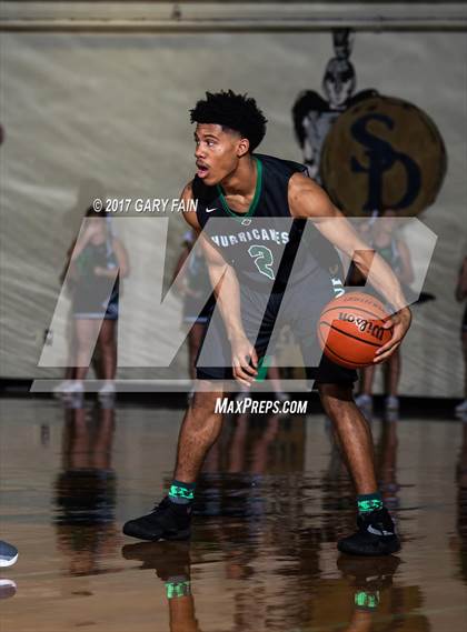Thumbnail 2 in Cleveland vs East Hamilton (District 5 3A) photogallery.