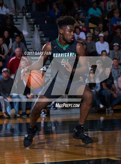 Thumbnail 3 in Cleveland vs East Hamilton (District 5 3A) photogallery.