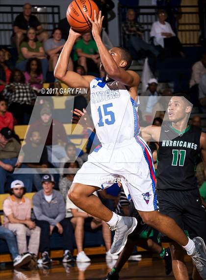 Thumbnail 1 in Cleveland vs East Hamilton (District 5 3A) photogallery.