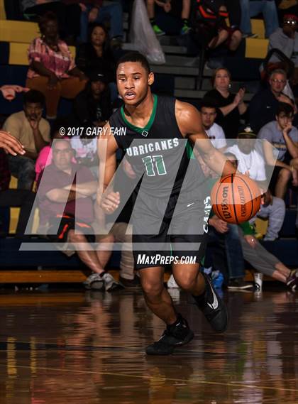 Thumbnail 2 in Cleveland vs East Hamilton (District 5 3A) photogallery.