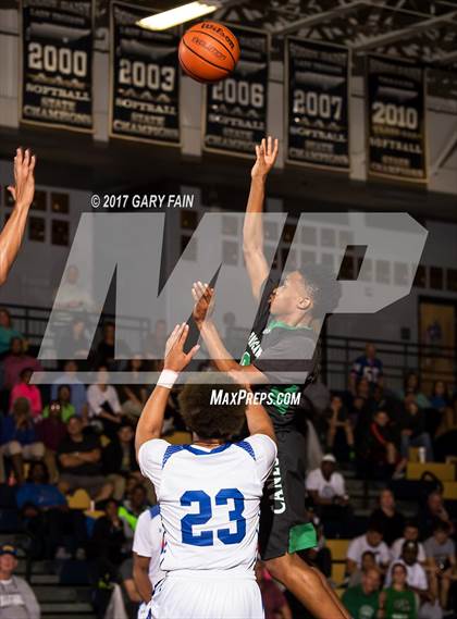 Thumbnail 3 in Cleveland vs East Hamilton (District 5 3A) photogallery.