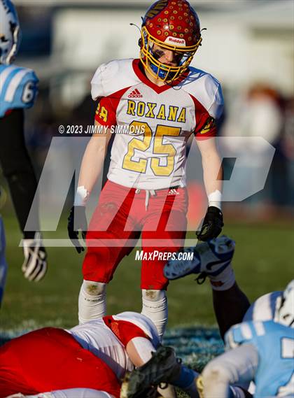 Thumbnail 2 in Roxana vs Olympia (IHSA 3A Quarter Finals) photogallery.