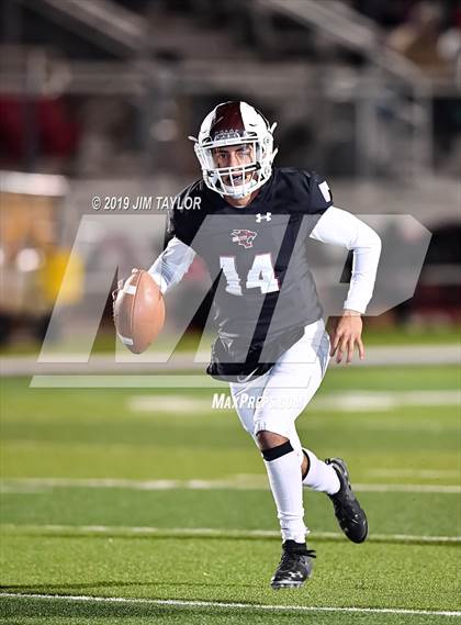 Thumbnail 1 in Chico vs Hawley (UIL 2A Bi-district) photogallery.