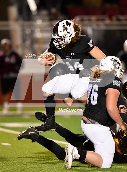 Thumbnail 1 in Chico vs Hawley (UIL 2A Bi-district) photogallery.