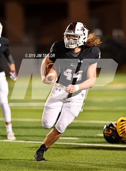 Thumbnail 1 in Chico vs Hawley (UIL 2A Bi-district) photogallery.