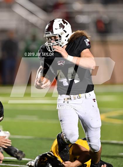 Thumbnail 2 in Chico vs Hawley (UIL 2A Bi-district) photogallery.