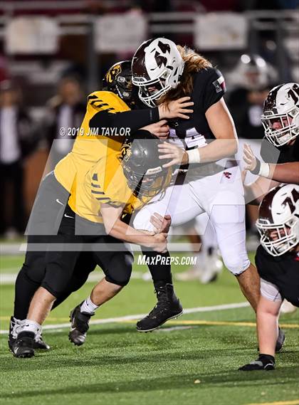 Thumbnail 3 in Chico vs Hawley (UIL 2A Bi-district) photogallery.