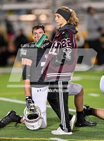 Thumbnail 3 in Chico vs Hawley (UIL 2A Bi-district) photogallery.