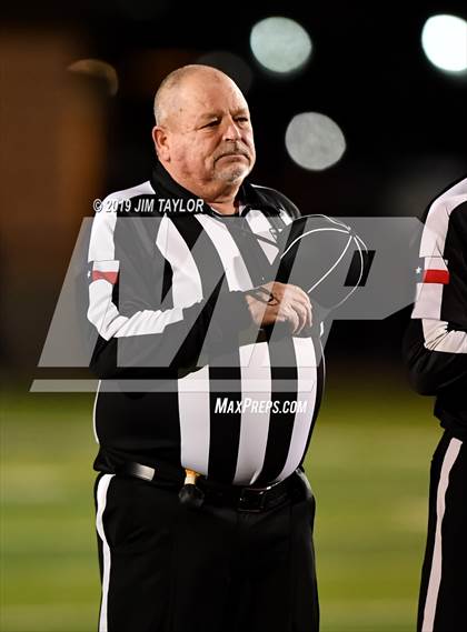 Thumbnail 2 in Chico vs Hawley (UIL 2A Bi-district) photogallery.