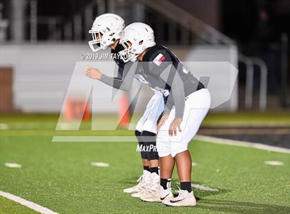 Thumbnail 3 in Chico vs Hawley (UIL 2A Bi-district) photogallery.