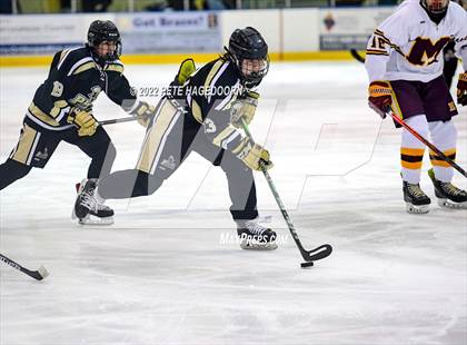 Thumbnail 2 in Paramus Catholic @ Madison photogallery.