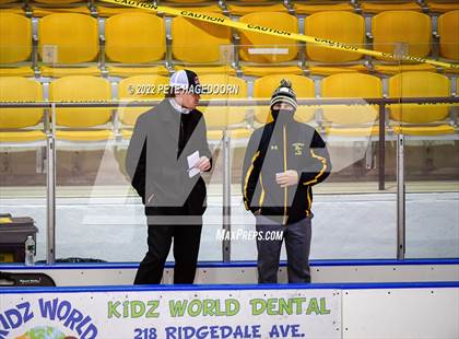 Thumbnail 2 in Paramus Catholic @ Madison photogallery.