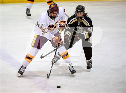 Thumbnail 2 in Paramus Catholic @ Madison photogallery.