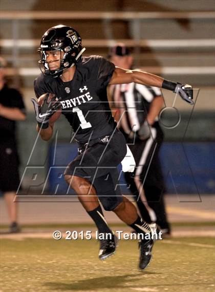 Thumbnail 3 in JSerra Catholic @ Servite photogallery.