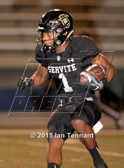 Thumbnail 2 in JSerra Catholic @ Servite photogallery.