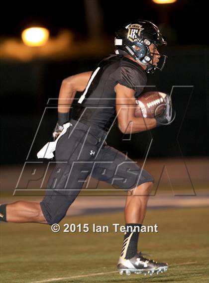 Thumbnail 2 in JSerra Catholic @ Servite photogallery.