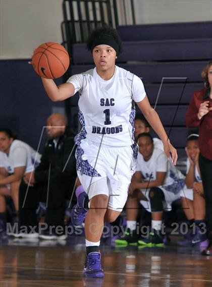 Thumbnail 3 in Sheldon vs. Sacramento (St. Hope Classic) photogallery.