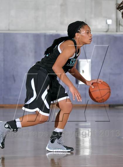 Thumbnail 2 in Sheldon vs. Sacramento (St. Hope Classic) photogallery.