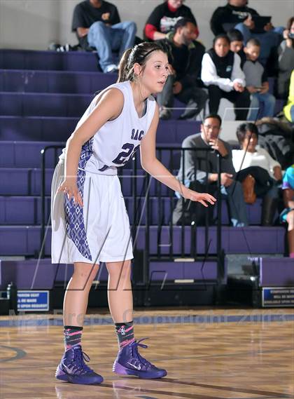 Thumbnail 2 in Sheldon vs. Sacramento (St. Hope Classic) photogallery.