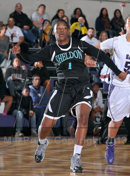 Thumbnail 3 in Sheldon vs. Sacramento (St. Hope Classic) photogallery.