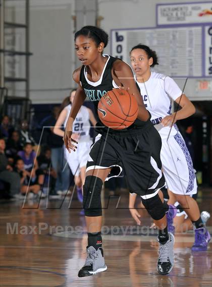 Thumbnail 3 in Sheldon vs. Sacramento (St. Hope Classic) photogallery.