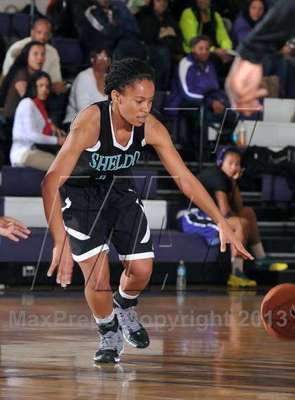 Thumbnail 3 in Sheldon vs. Sacramento (St. Hope Classic) photogallery.