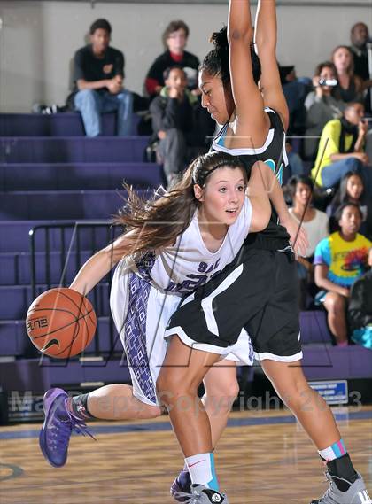 Thumbnail 1 in Sheldon vs. Sacramento (St. Hope Classic) photogallery.