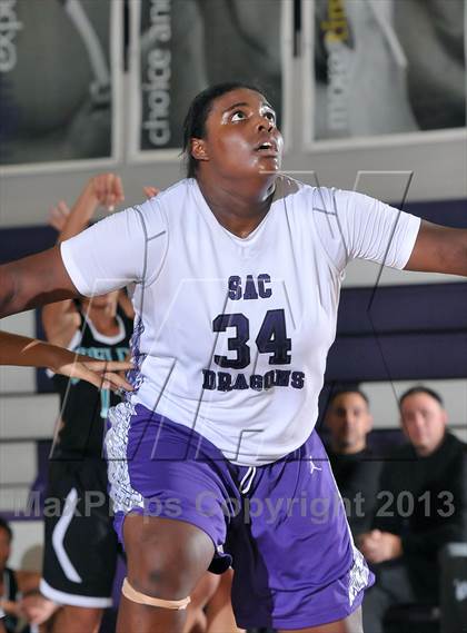 Thumbnail 2 in Sheldon vs. Sacramento (St. Hope Classic) photogallery.