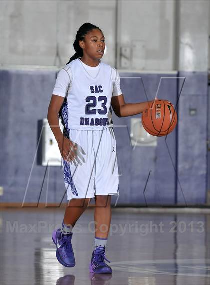 Thumbnail 2 in Sheldon vs. Sacramento (St. Hope Classic) photogallery.