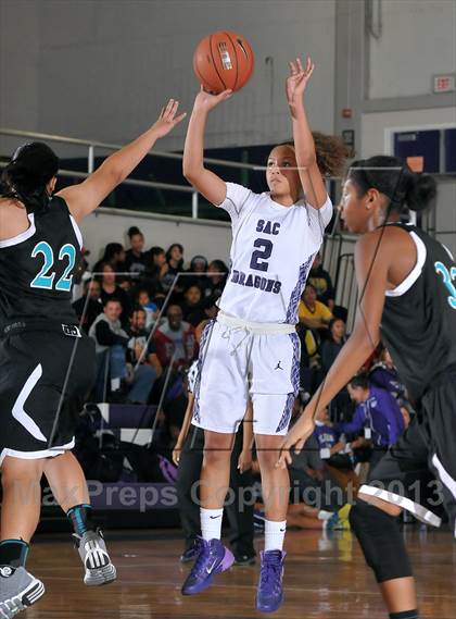 Thumbnail 1 in Sheldon vs. Sacramento (St. Hope Classic) photogallery.