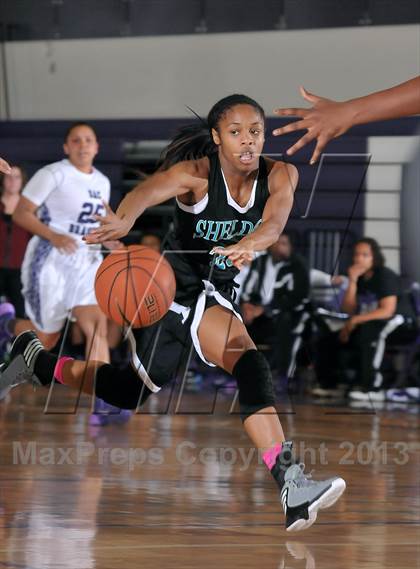 Thumbnail 2 in Sheldon vs. Sacramento (St. Hope Classic) photogallery.
