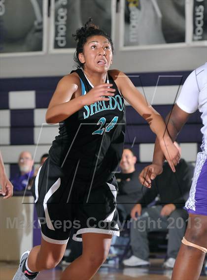Thumbnail 2 in Sheldon vs. Sacramento (St. Hope Classic) photogallery.