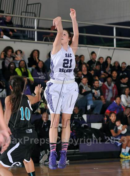 Thumbnail 2 in Sheldon vs. Sacramento (St. Hope Classic) photogallery.