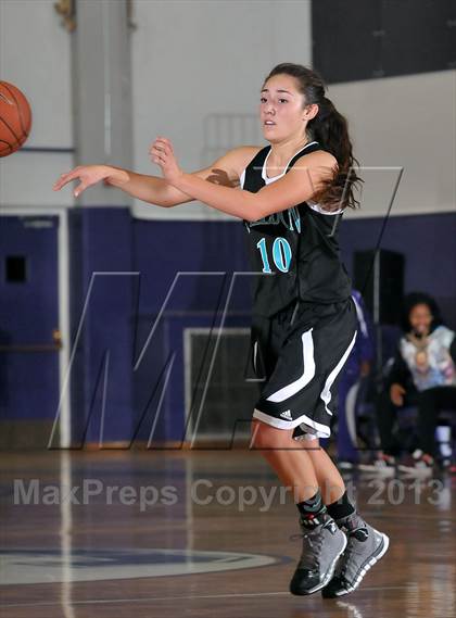 Thumbnail 1 in Sheldon vs. Sacramento (St. Hope Classic) photogallery.