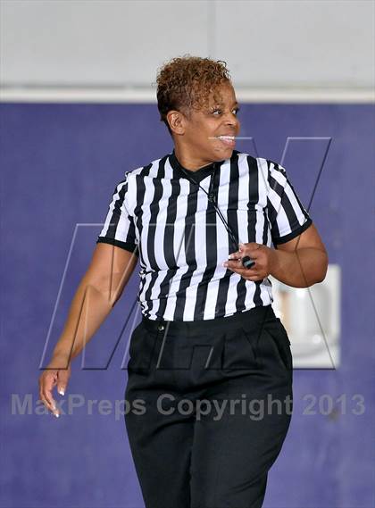Thumbnail 1 in Sheldon vs. Sacramento (St. Hope Classic) photogallery.