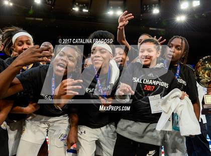 Thumbnail 1 in South Shore vs. Murry Bergtraum (PSAL AA Final) photogallery.