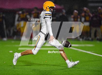 Thumbnail 3 in Ferndale @ O'Dea  (WIAA 3A First Round) photogallery.