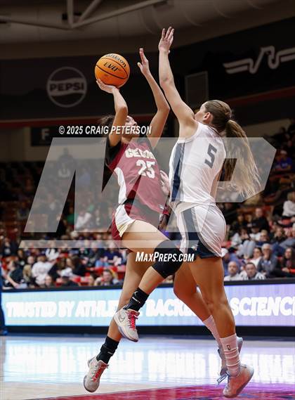 Thumbnail 2 in Cedar vs. Ridgeline (UHSAA 4A Quarterfinal) photogallery.