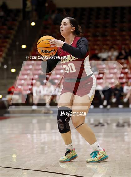 Thumbnail 1 in Cedar vs. Ridgeline (UHSAA 4A Quarterfinal) photogallery.