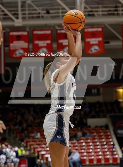 Thumbnail 3 in Cedar vs. Ridgeline (UHSAA 4A Quarterfinal) photogallery.