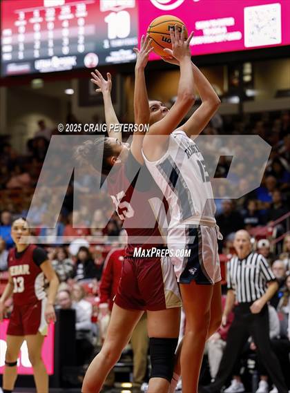 Thumbnail 3 in Cedar vs. Ridgeline (UHSAA 4A Quarterfinal) photogallery.