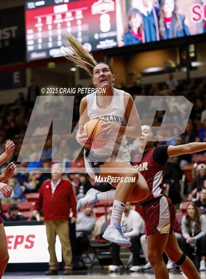 Thumbnail 1 in Cedar vs. Ridgeline (UHSAA 4A Quarterfinal) photogallery.