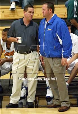 Thumbnail 3 in Damien vs. Bishop Amat (Southern Calif. Shootout) photogallery.