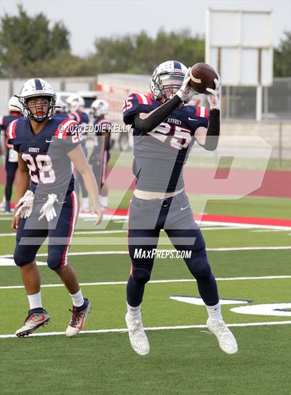 Thumbnail 3 in Terrell @ Aubrey photogallery.