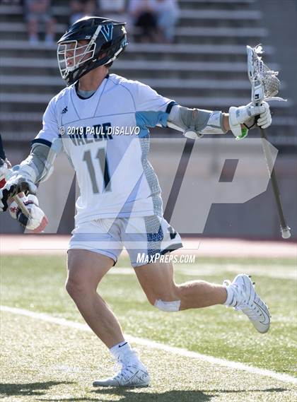 Thumbnail 3 in Valor Christian vs. Kent Denver (CHSAA 5A Semi-Final) photogallery.