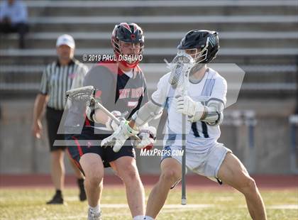 Thumbnail 3 in Valor Christian vs. Kent Denver (CHSAA 5A Semi-Final) photogallery.