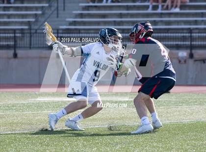 Thumbnail 3 in Valor Christian vs. Kent Denver (CHSAA 5A Semi-Final) photogallery.