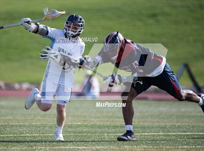 Thumbnail 2 in Valor Christian vs. Kent Denver (CHSAA 5A Semi-Final) photogallery.