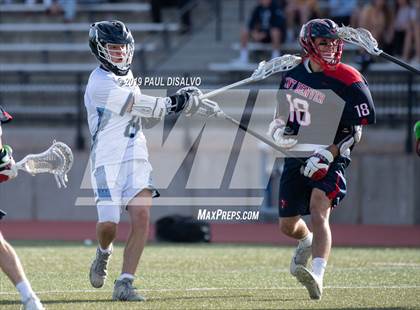 Thumbnail 2 in Valor Christian vs. Kent Denver (CHSAA 5A Semi-Final) photogallery.