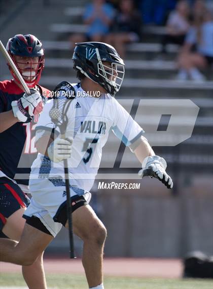 Thumbnail 3 in Valor Christian vs. Kent Denver (CHSAA 5A Semi-Final) photogallery.